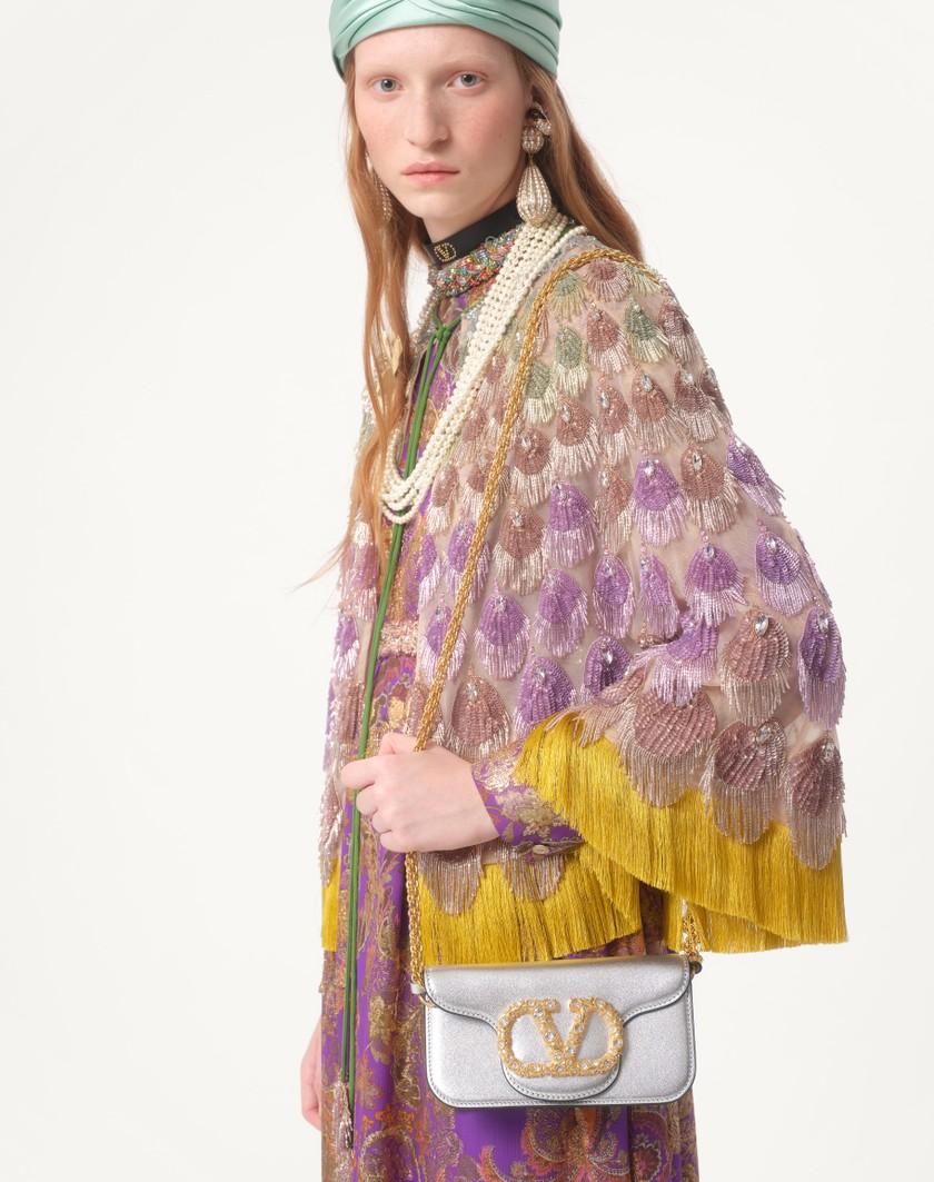 Valentino Handbags Abito Lungo In Fil Coupe' Lame' Cachemire Apres L'hiver Ricamato per Donna in Multicolor | Valentino IT Nuovo
